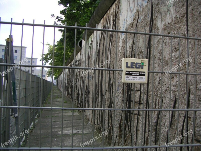 Berlin Wall Fragment Berlin Germany Free Photos