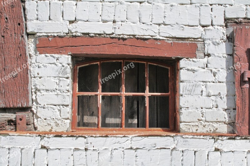 Window Old Lapsed Bricks Grate