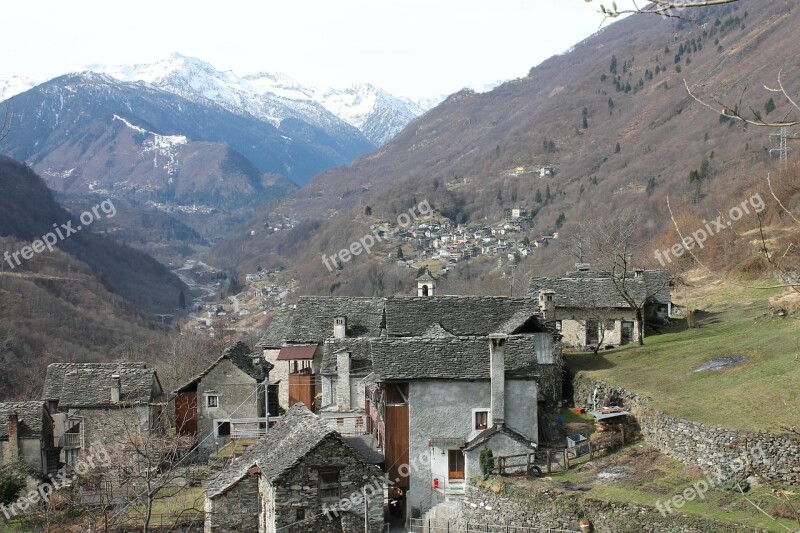 Mountain Village North Italy Alpine Village Rustic Stone Houses Free Photos