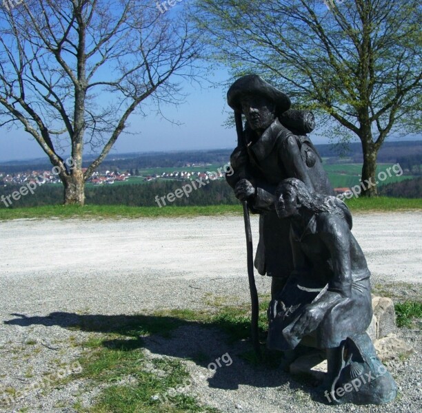 Pilgrims Bronze Winner Bait Rest Parking In Front Of The Cathedral Of St James