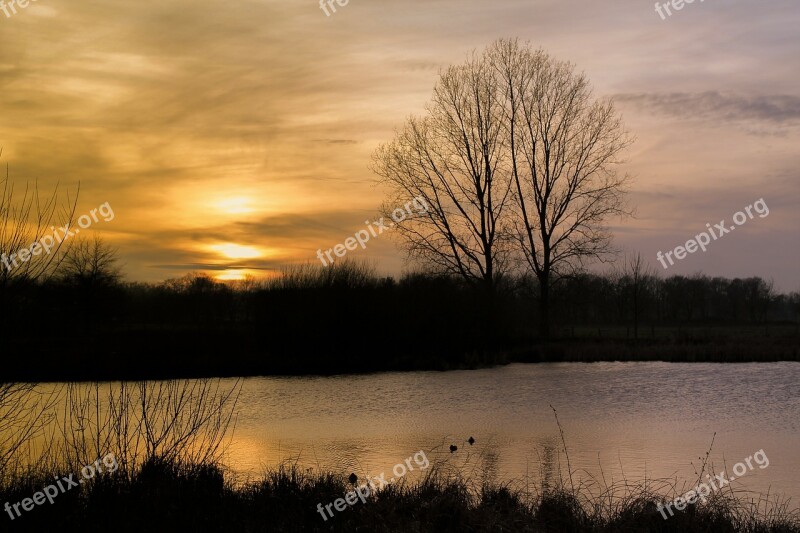 Lakeside Bank Evening Sonnenunetrgang Evening Sky