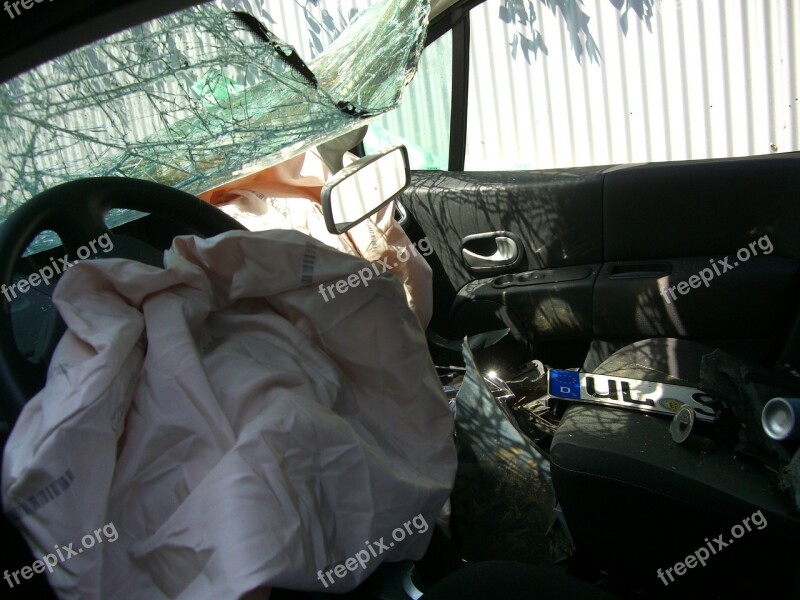 Auto Accident Driver's Seat Steering Wheel Airbag