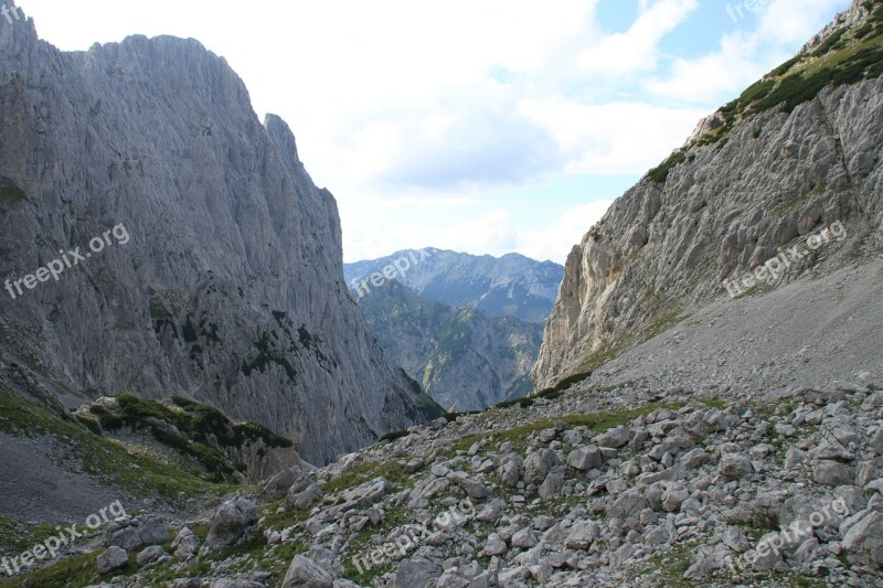 Stone Gutter Kaiser Mountains Mountains Wilderkaiser Alpine