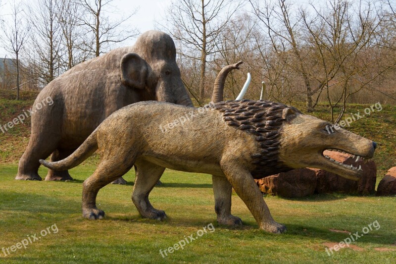 Löwem Mammoth Prehistoric Art Statue Garden