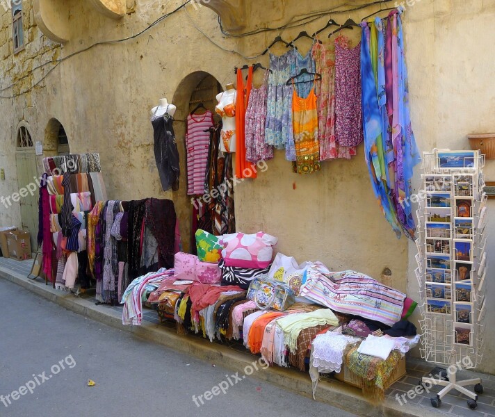 Business Malta Gozo Alley Music