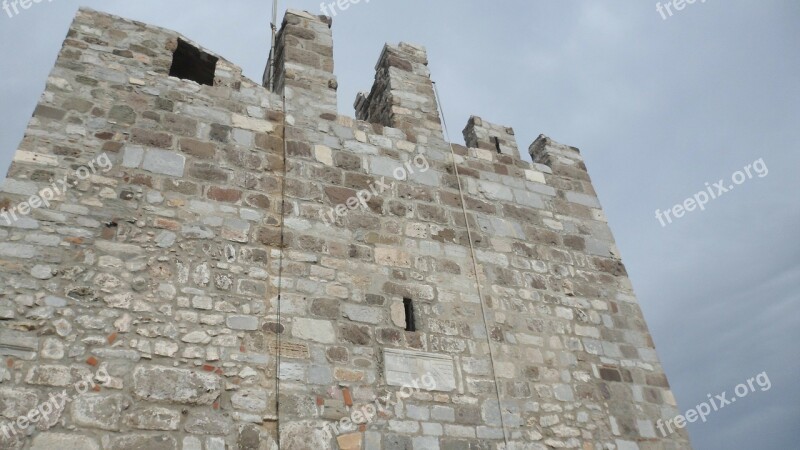 Castle On Castle Ruins And In The The Castle Image