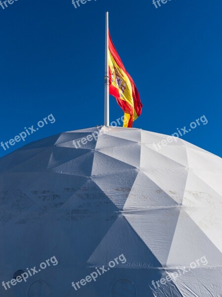 Flag Madrid Sky Spain Igloo