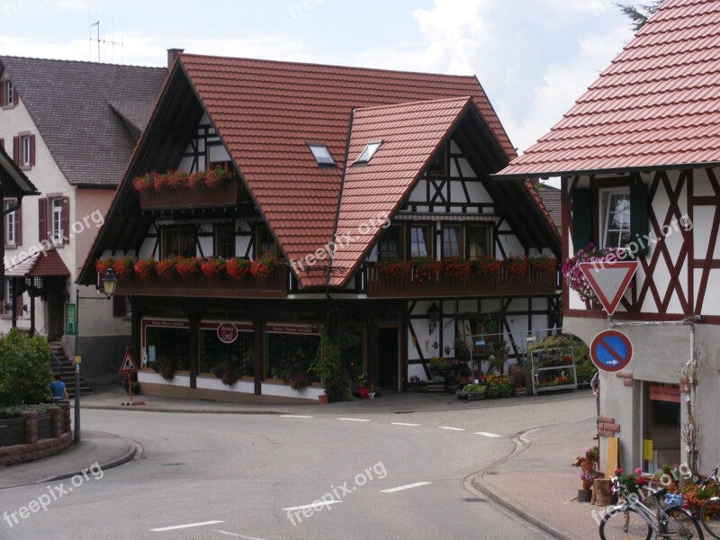 Black Forest Fachwerkhaus Houses The Curve Of Road Free Photos