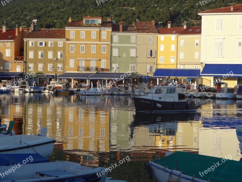 Houses Mirror Mirroring City Water