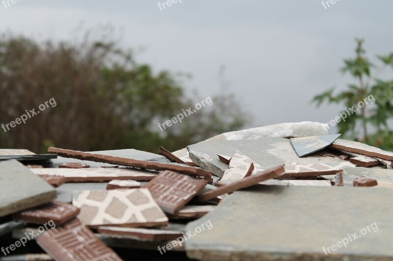 Rubble Destruction Broken Glazed Tiles