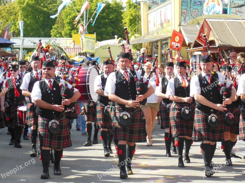 Move Scots Bagpipes Pageant Musician