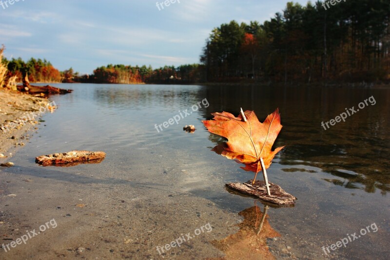 Boat Toy Play Fall Pond