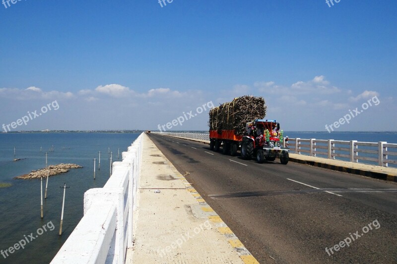 Krishna River Bridge Tractor Trailer Sugarcane