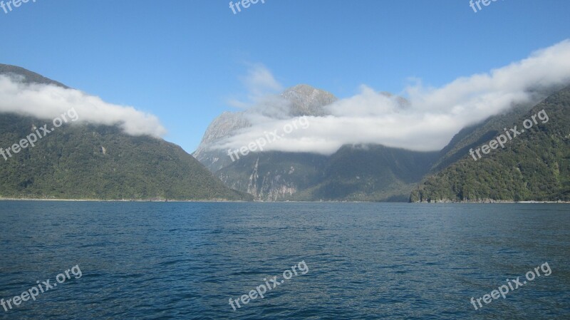 Milford Sound New Zealand Sea Water Mountains