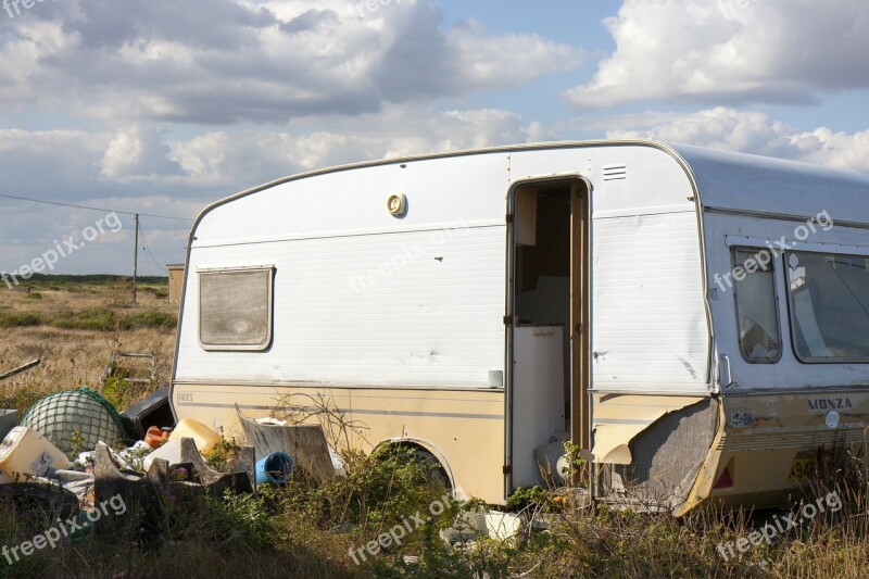 Caravan Old Vintage Derelict Tatty