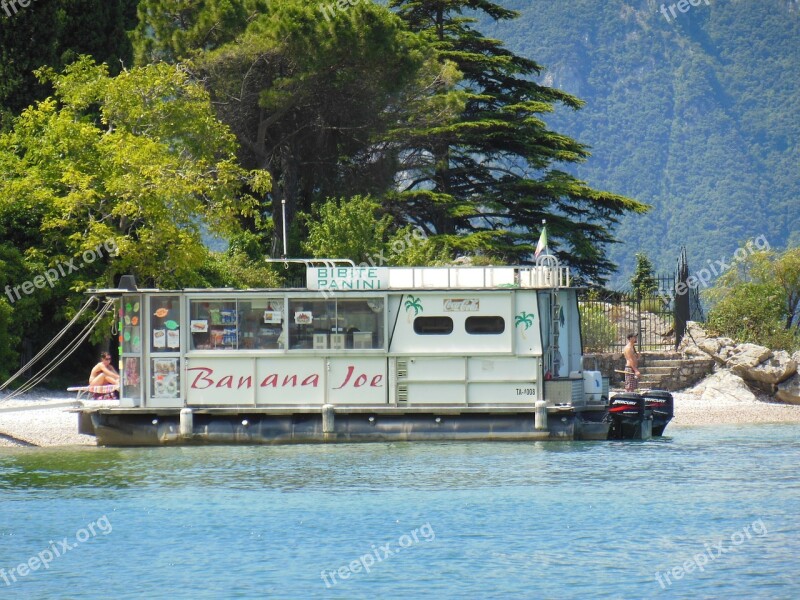 Boat Kiosk Restaurant Banana Joe Garda