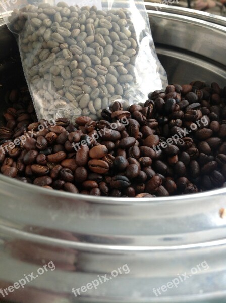 Home Roasted Coffee Roasted Coffee Beans Full City Roast Coffee Roast Coffee And Unroasted Beans Home Roasting