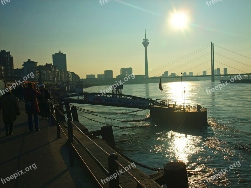 Rhine Düsseldorf Germany Tv Tower Bank