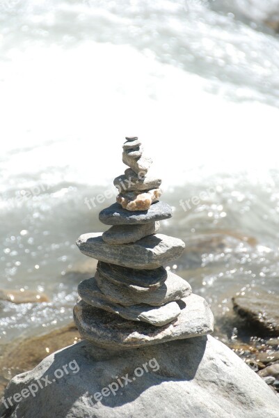 Steinmann Cairn Stones Mark Milestone