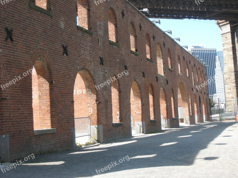 Dumbo Downtown Brooklyn Arches Bricks Empty