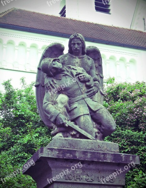 World War Monument Angel Statue Sculpture