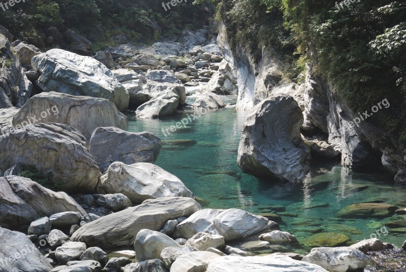 Valley River Taiwan Stream Stone