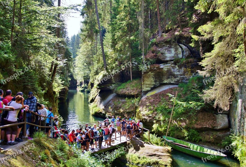 Hřensko Edmund Silent Defile River