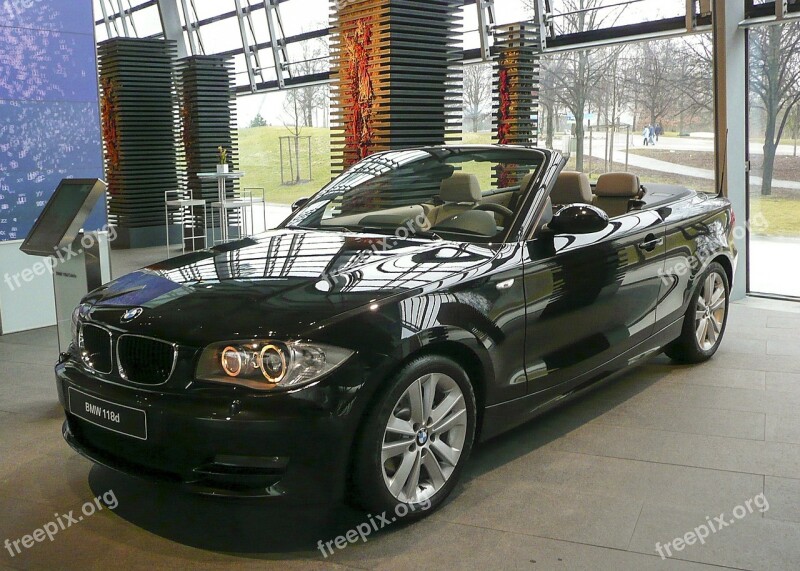 Bmw Museum Interior Hyper Modern Daring Architecture Building