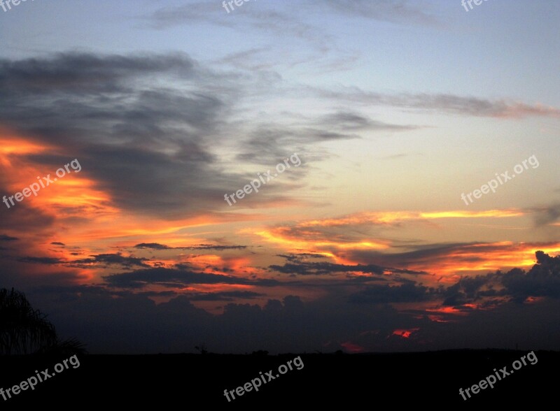 Sunset Cloud Light Glow Red