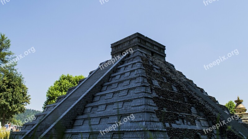 Mexico Minimundus Monument On The Rocks Beautiful