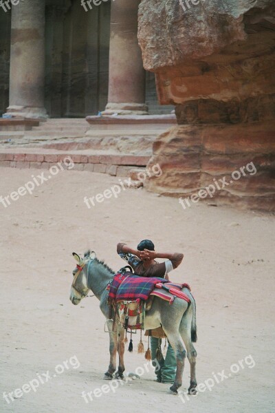 Break Donkey Treasury Khazne Firaun Al Temple