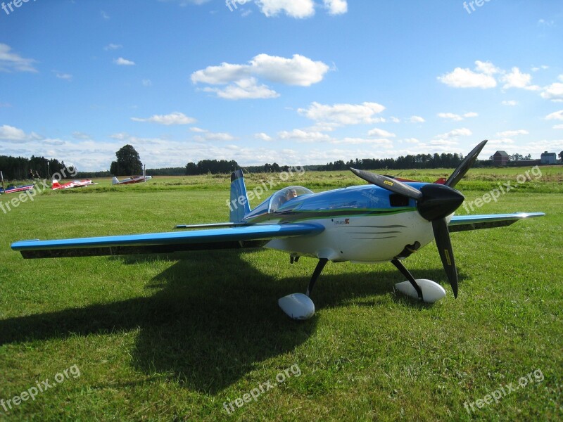 Model Airplane Colors Airfield Summer Grass