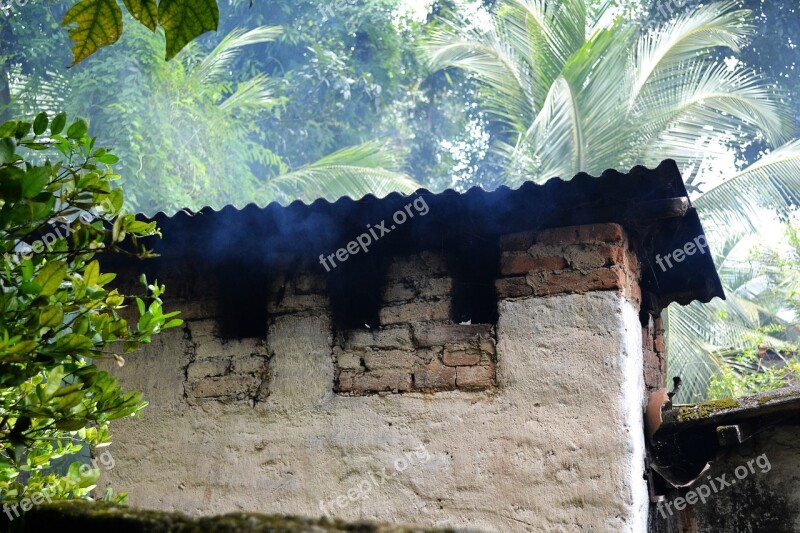 Old Village House Chimney Smoke Smoking Smoking Chimney