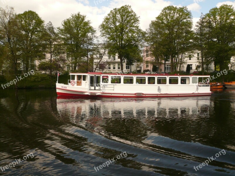 Hamburg Alster Boat Water Scalloped Edge