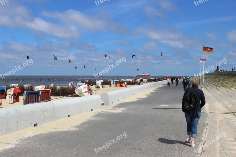 Woman Beach Sky Clubs Promenade