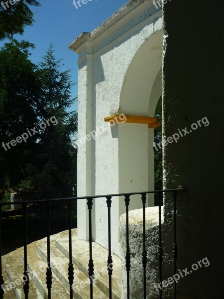 Hermitage Atrium Arc Mouldings Grating