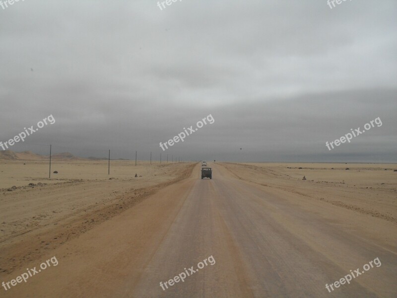 Grey Sky Salt Road Lone Vehicle Earthy Colors Veld