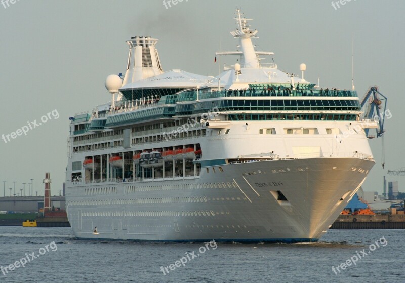 Cruise Ship Cruise Ship Twilight Traffic