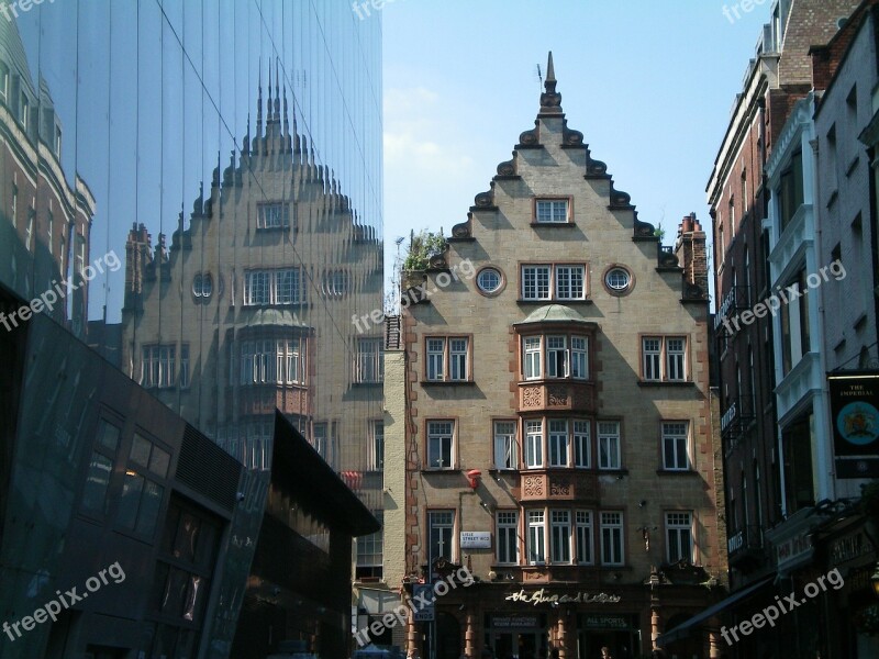 England London Building Street Mirror