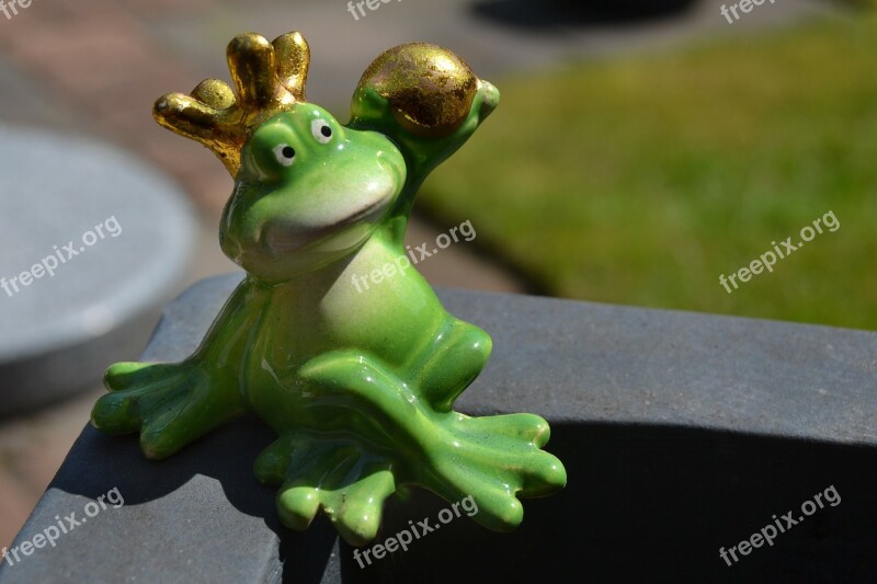 Frog Frog Prince Maerechenfiguren Green Free Photos