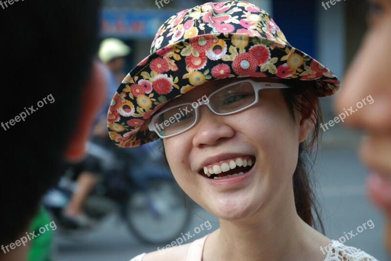 Vietnamese Saigonese Smile Smiling Happy