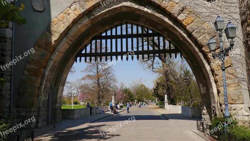 Castle Gate Castle Budapest Free Photos