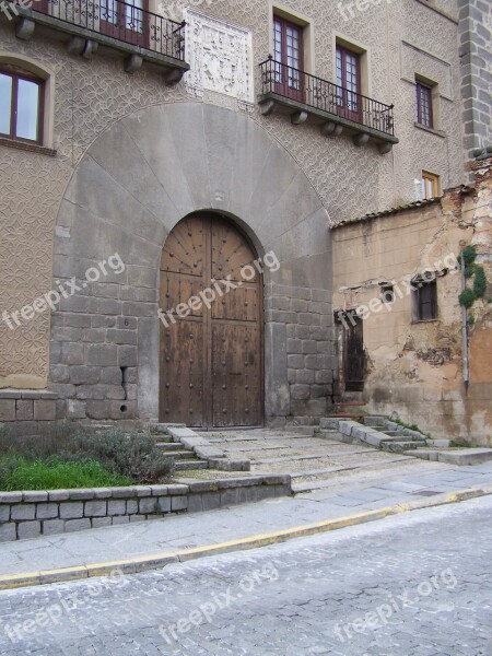 Segovia Doorway House Coat Of Arms Free Photos