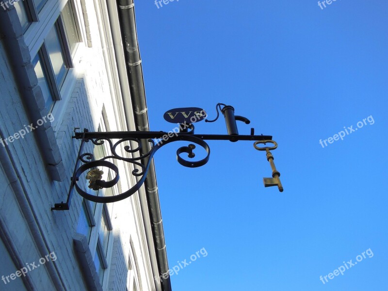 Craftsman Signs Shop Signs Plumbing Old-fashioned Water Pump Key