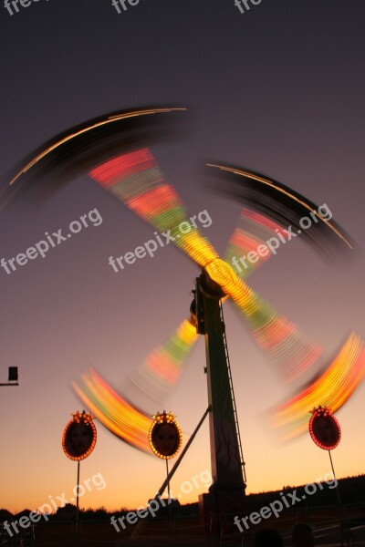 Attractions Rides Shows Skyflyer Swing