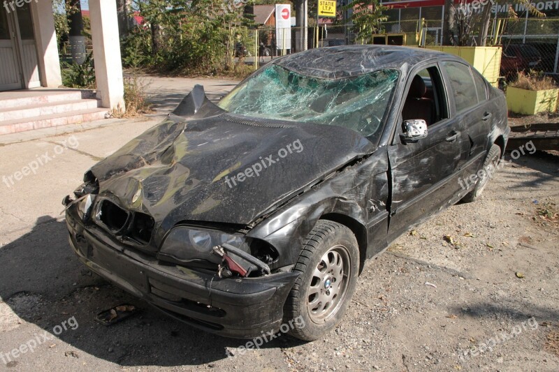 Accident Bmw Car Crushed Road