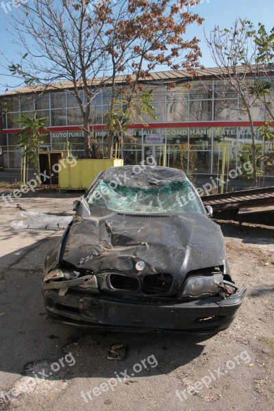 Accident Bmw Car Crushed Road