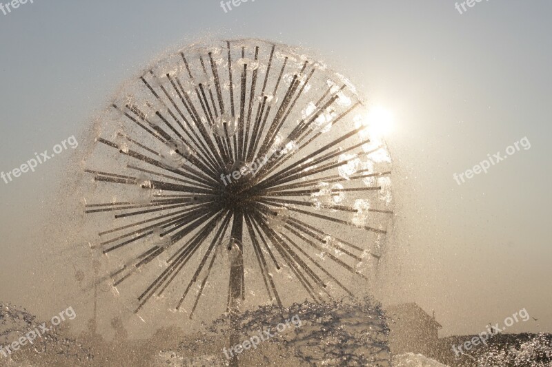 Amusement City Fountains Light Star