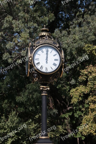 Art Bucharest Clock Four Gold