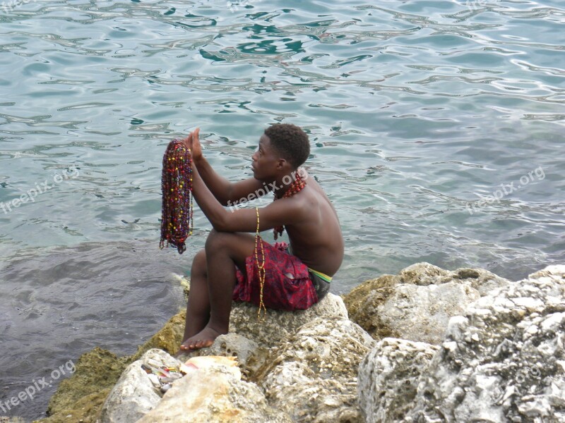 Shell Vendor Rocks Vendor Necklace Seller